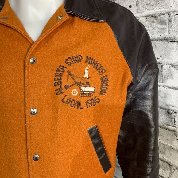Vintage Varsity Bomber Jacket 44 Brown Wool Leather Quilt Lined Miners Union - Picture 2 of 13
